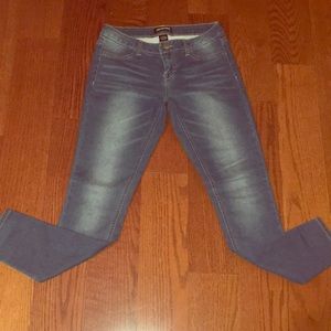 Genera skinny jeans